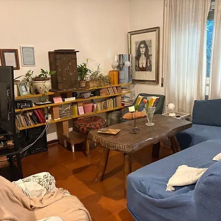 Penelope Quarto em Acomodações Particulares Palermo